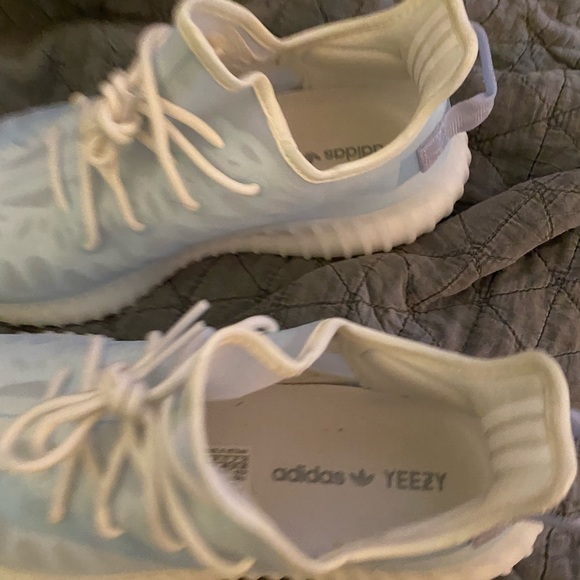 Yeezy 350 v2 mono ice - Picture 2 of 4